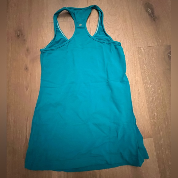 lululemon athletica Tops - Lululemon Women’s Tank size 8